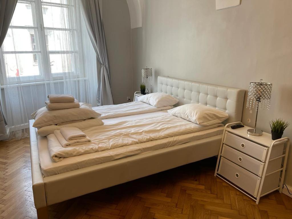 Florianska Deluxe Apartments With Air Condition كراكوفيا المظهر الخارجي الصورة